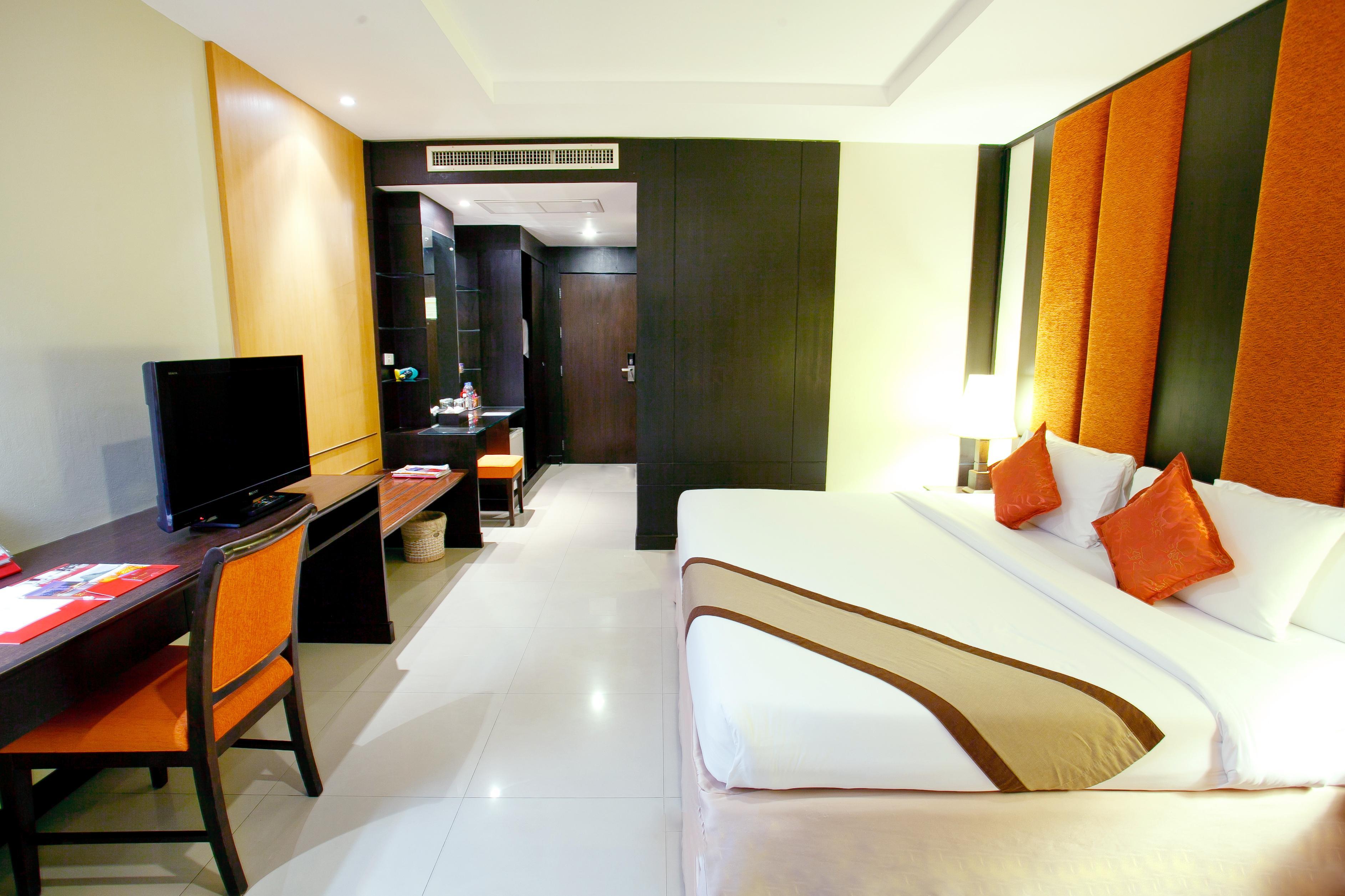 Intimate Hotel Pattaya - Sha Extra Plus Exterior foto